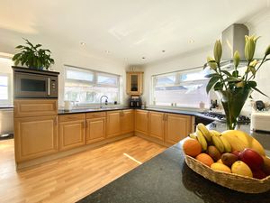 Kitchen/Diner- click for photo gallery